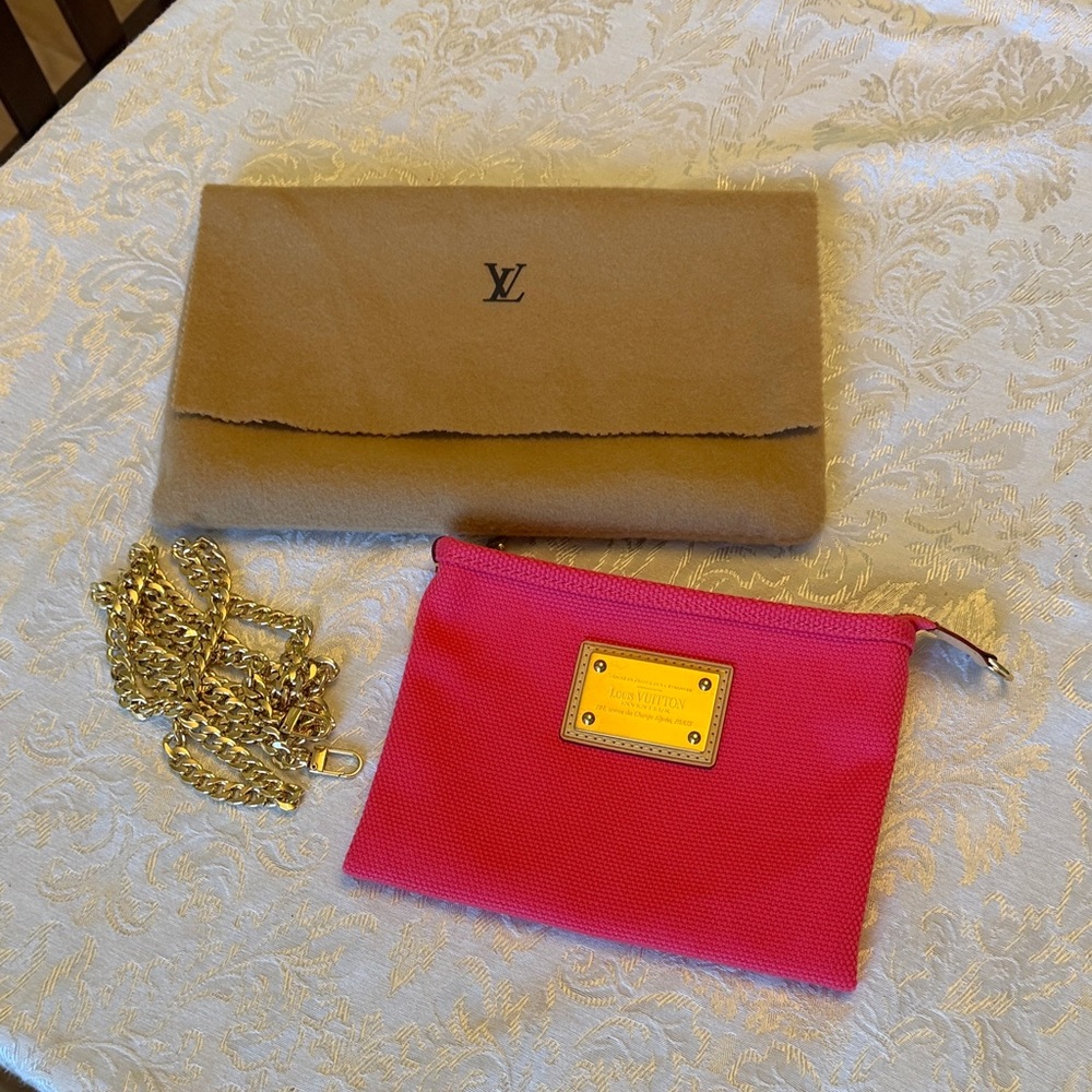 Louis Vuitton Canvas Pochette Platt Pouch